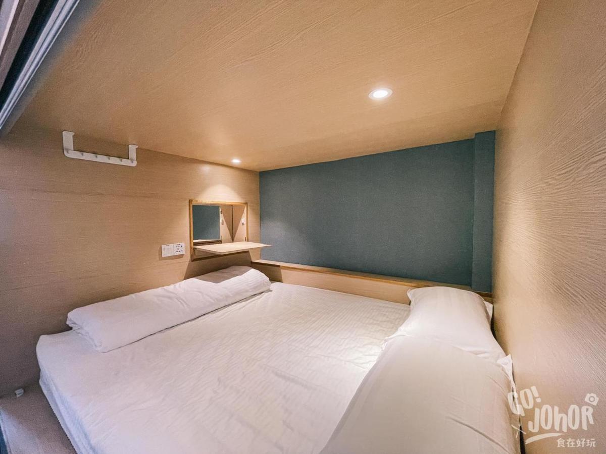Attrus Bed & Breakfast Johor Bahru Exterior photo